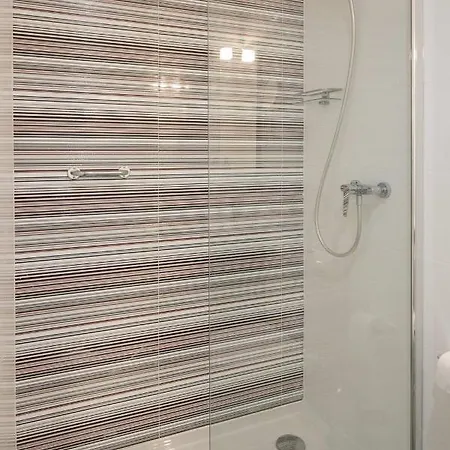 Central Cozy & Near The Subway Apartamento Lisboa