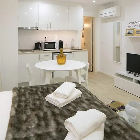 Central Cozy & Near The Subway Apartamento