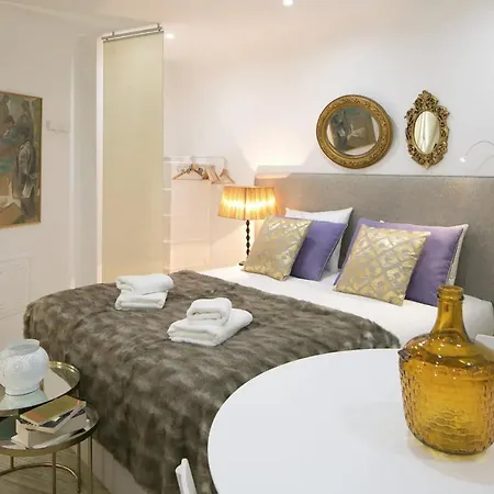 Central Cozy & Near The Subway Appartement Lissabon